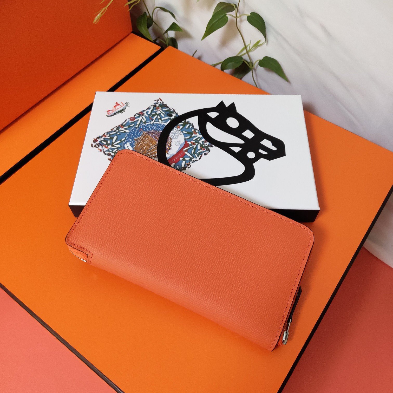 H**me5 long wallet 20x11cm