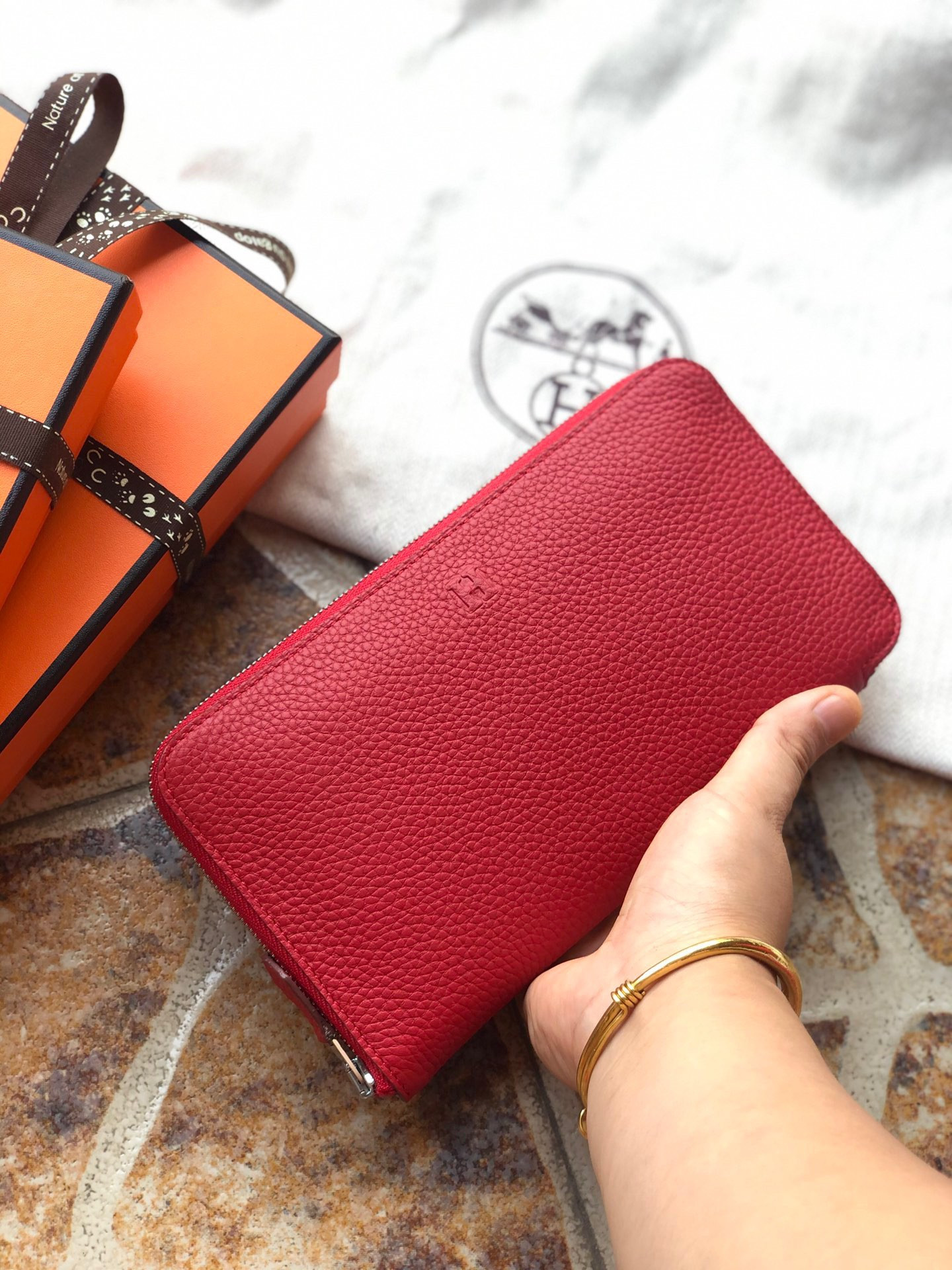 H**me5 long wallet 20x11cm