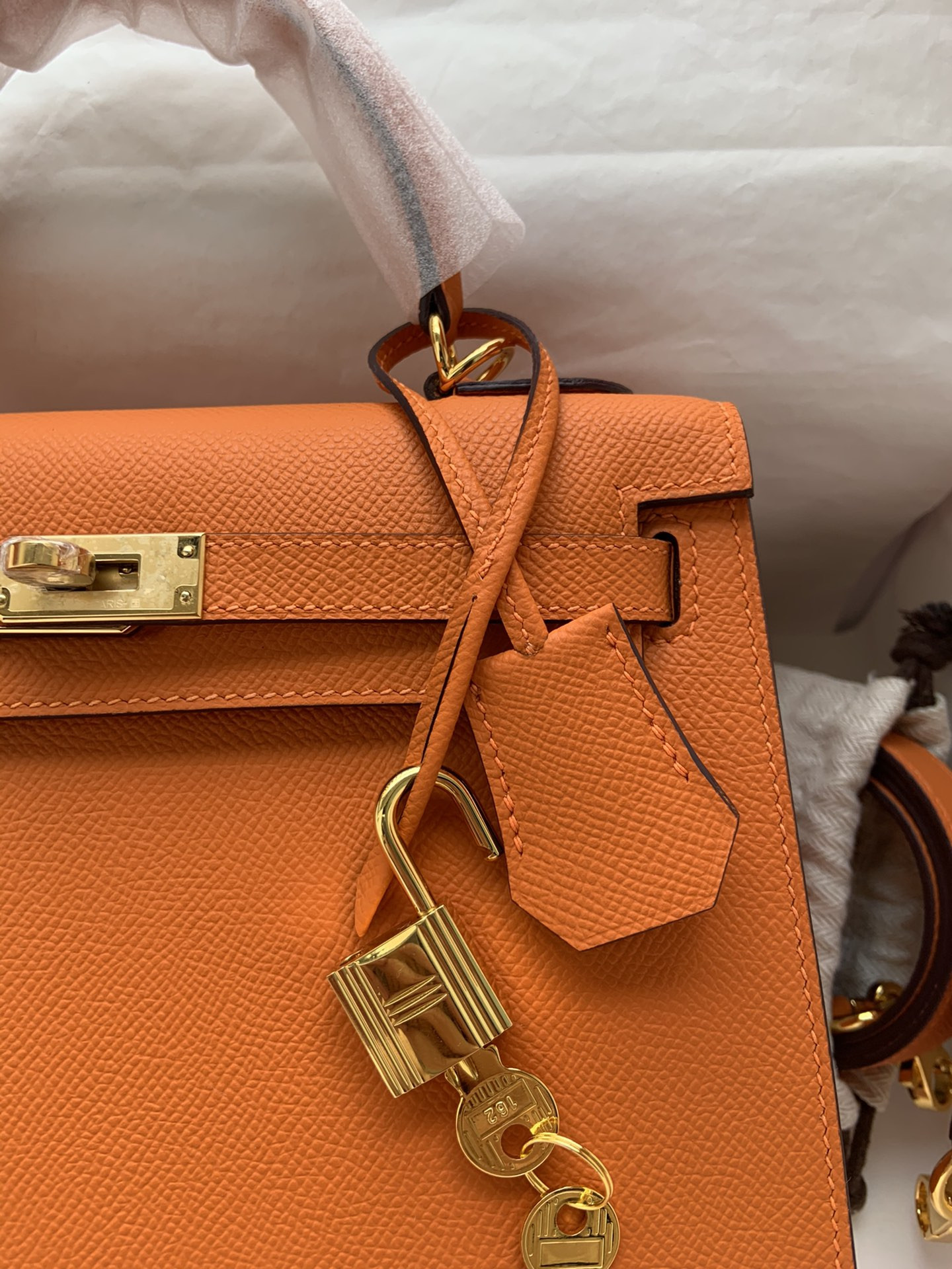 H**mes Kelly Gold-tone Hardware 25 28