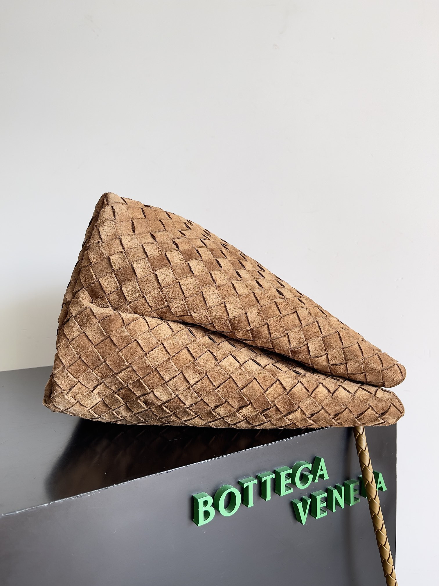 bo*te*ga Ve*ne*ta large andiamo 42x18x35cm