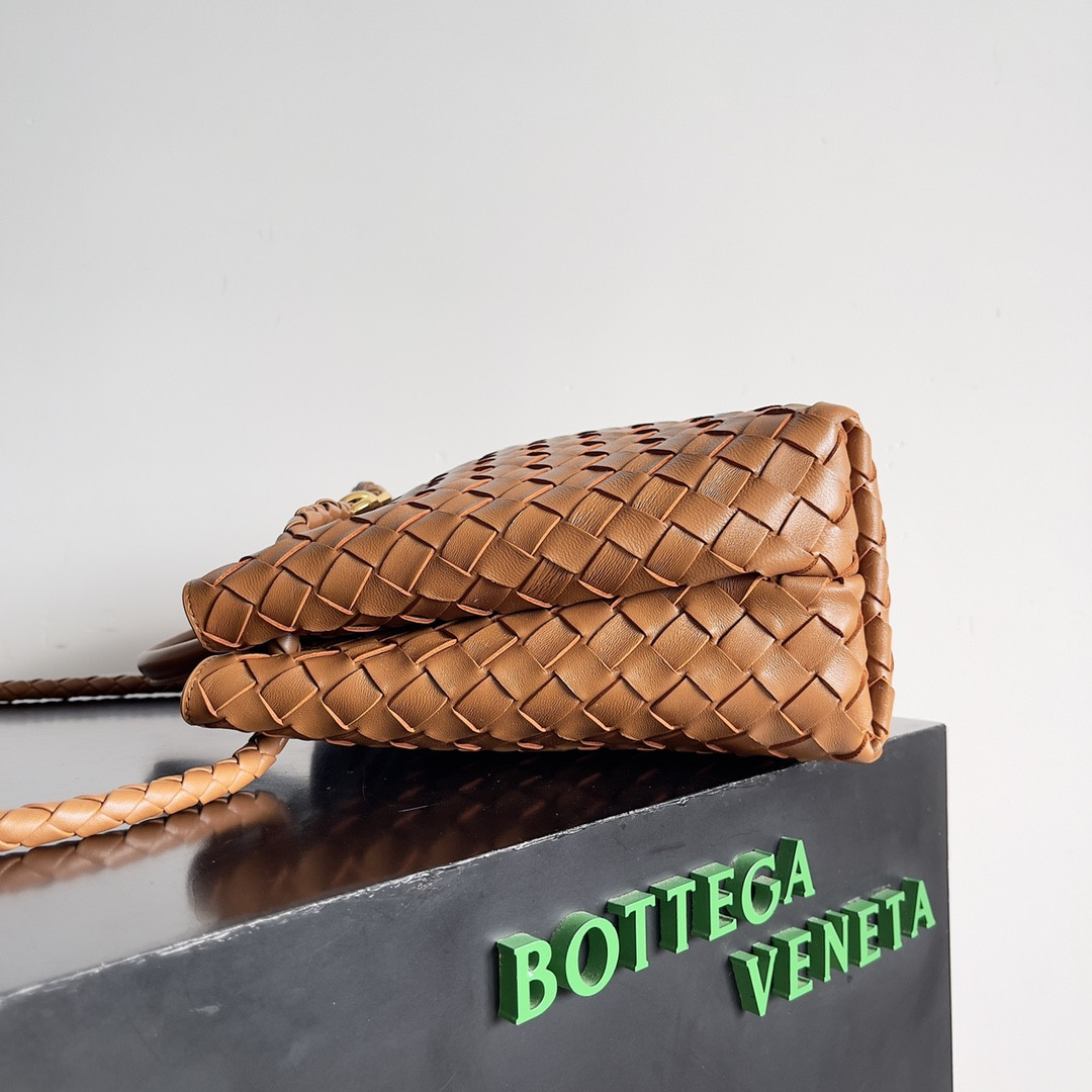 bo*te*ga Ve*ne*ta medium andiamo 32x25x11cm
