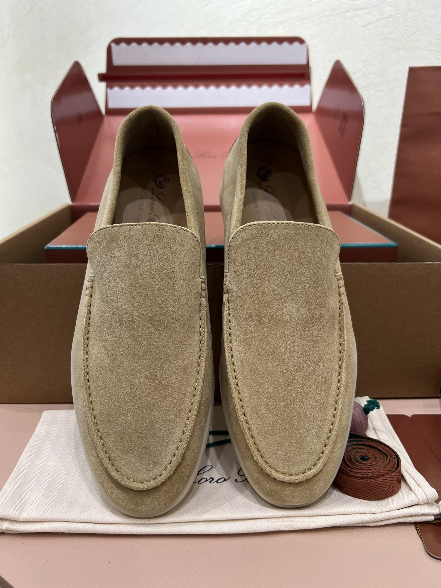 ua L**o p*ana summer walk loafers