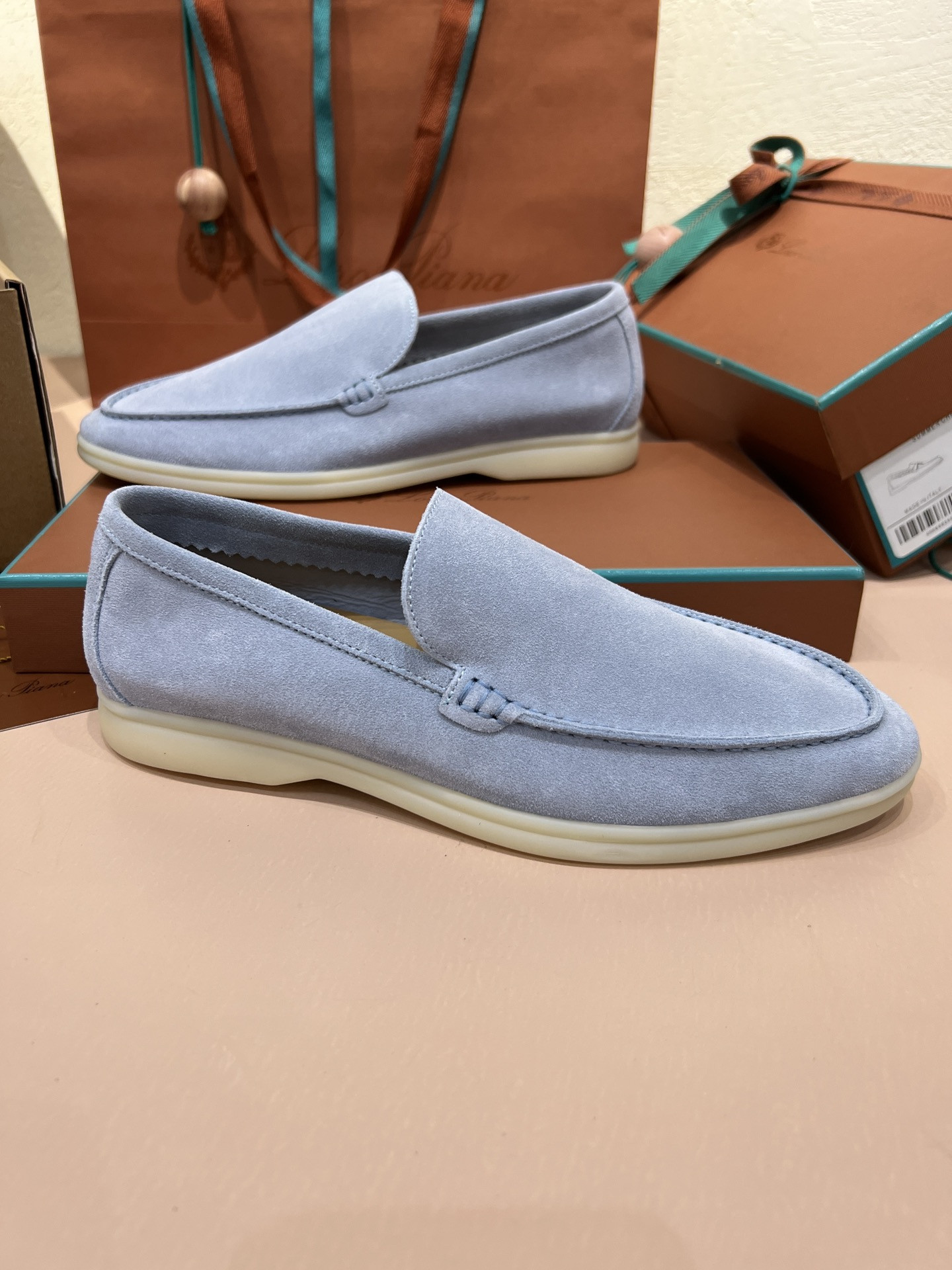 ua L**o p*ana summer walk loafers