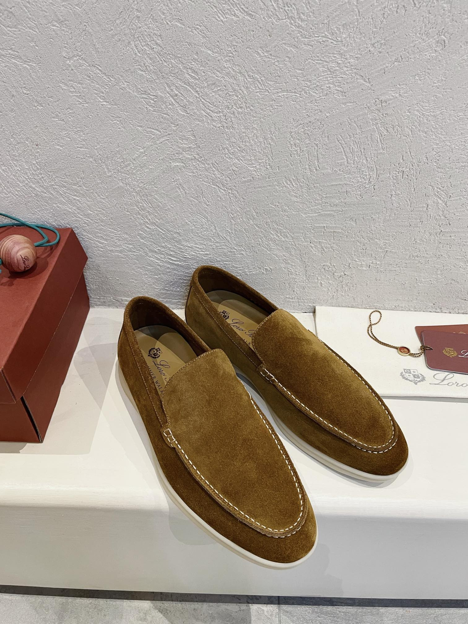 ua L**o p*ana summer walk loafers