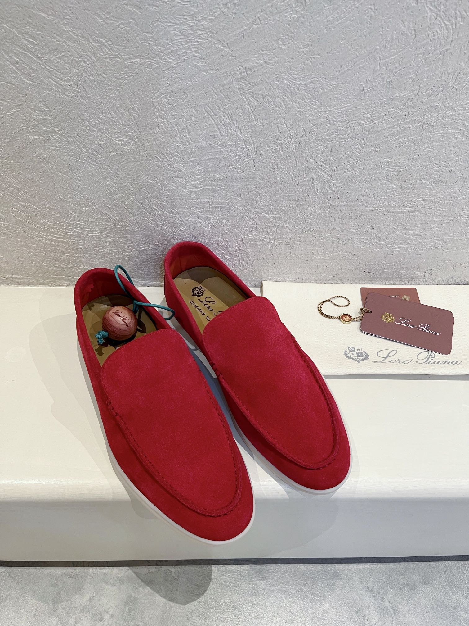 ua L**o p*ana summer walk loafers