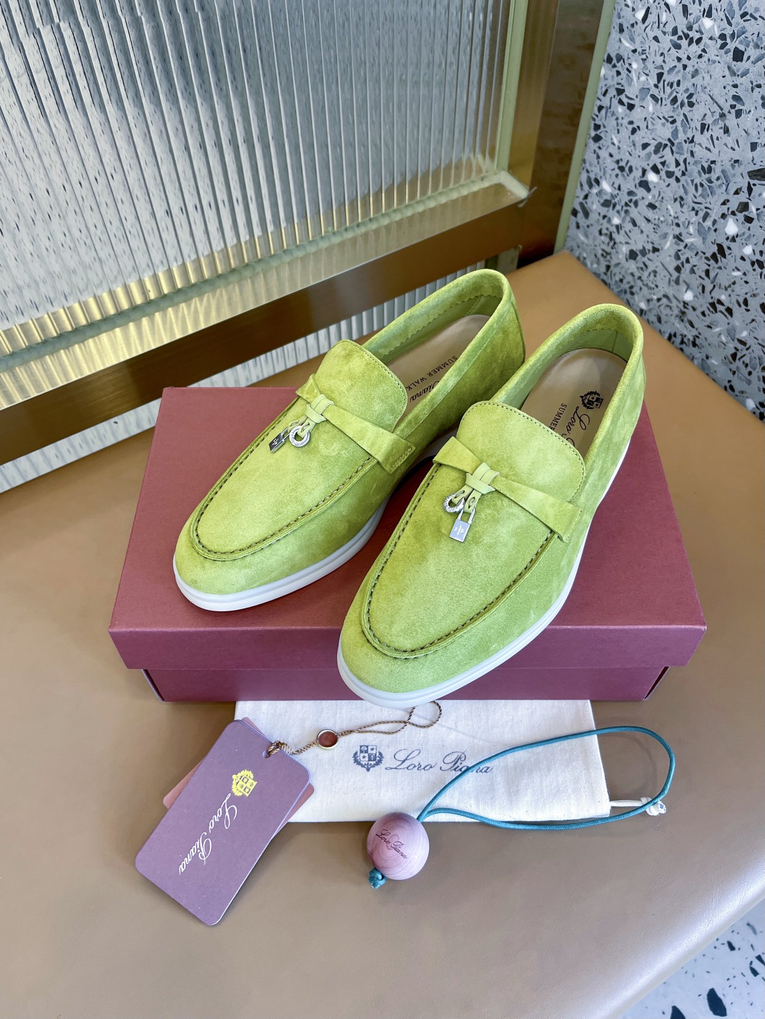 ua L**o p*ana summer charms walk loafers