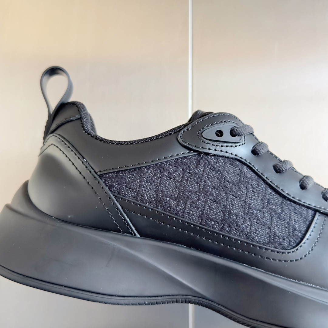 ua D*or b25 runner sneaker
