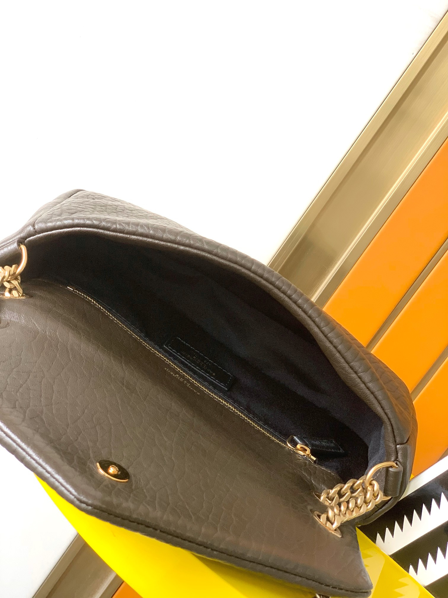 Y*L calypso small in  plunged lambskin  26x14x7cm