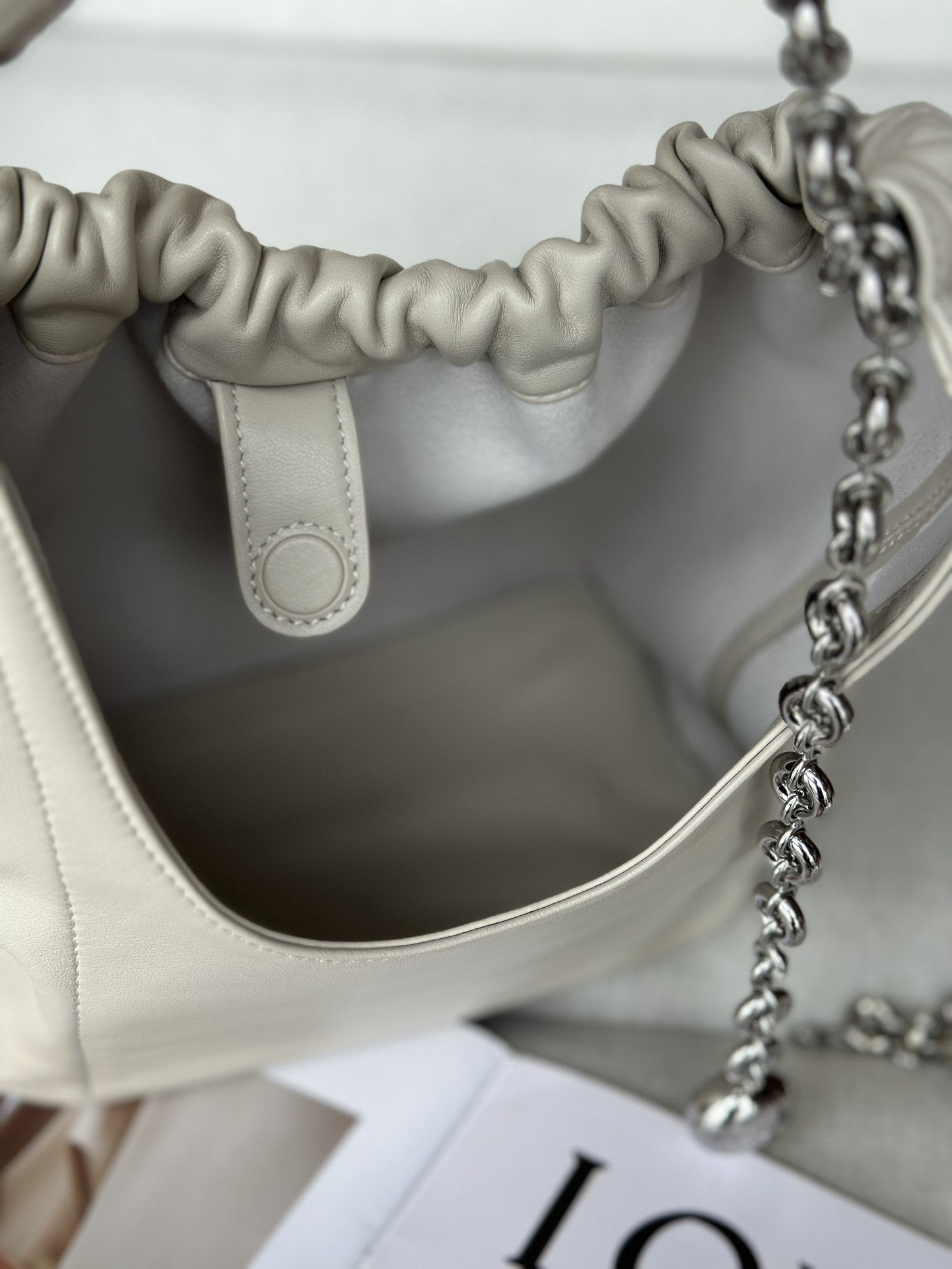 L0ew* small squeeze bag in mellow nappa lambskin 29x10.5x24cm