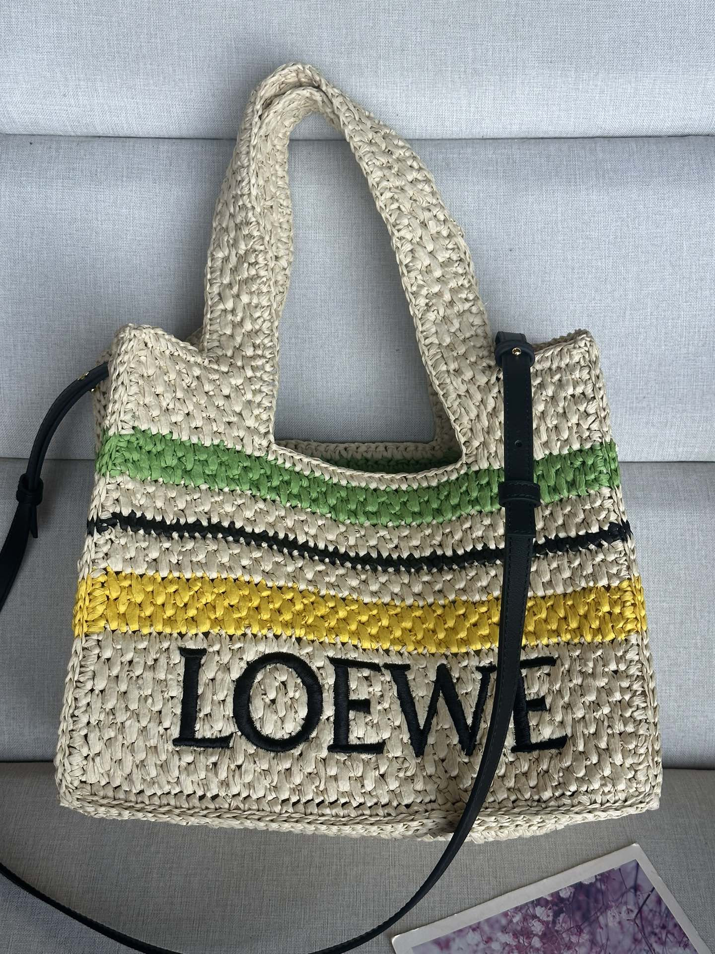 L0ew* font tote 30x25.5x15cm