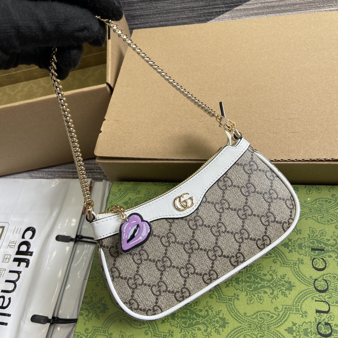G*u*i  x hattie stewart  bag  10 x 19 x 3 cm