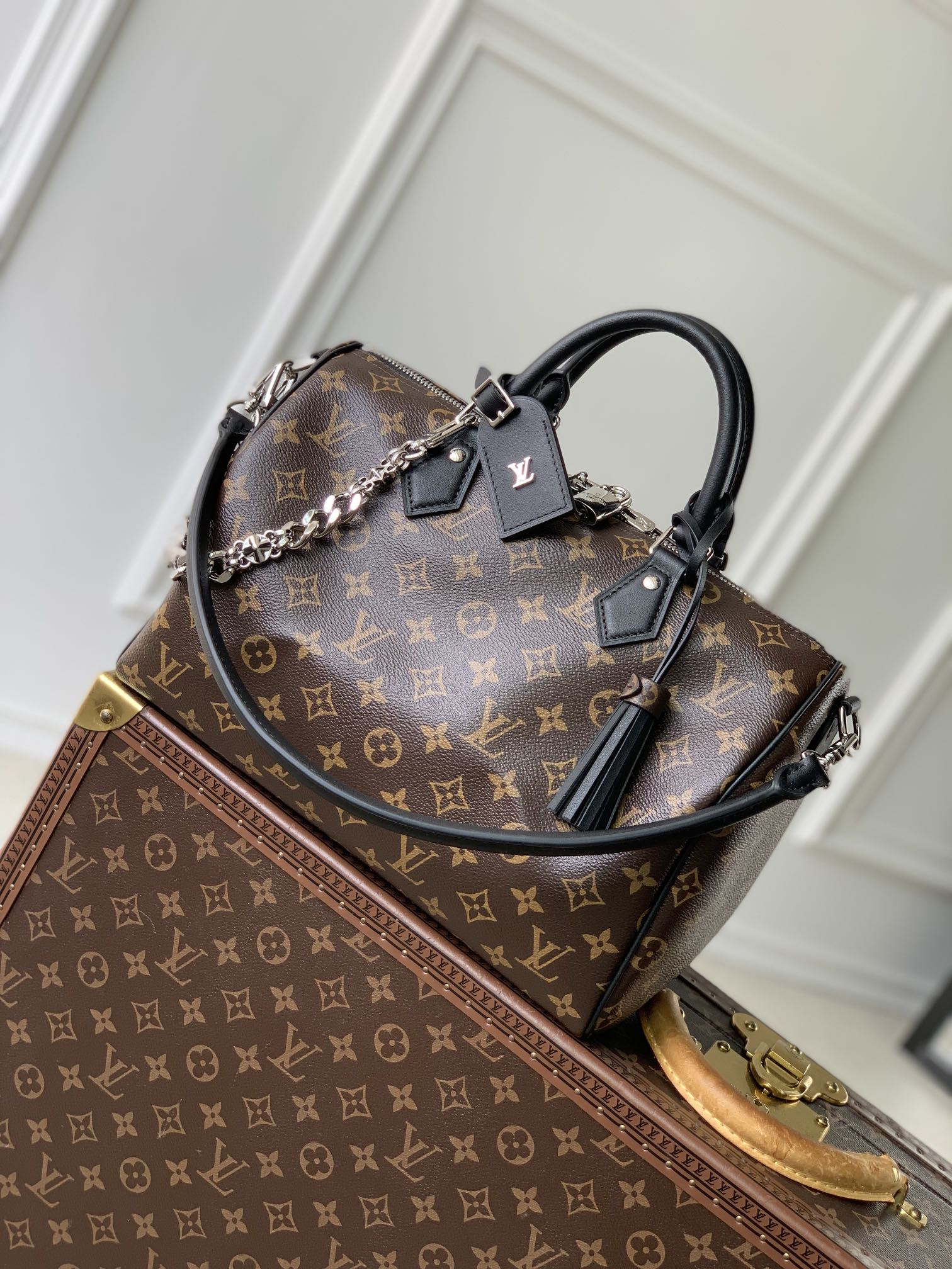 LV Speedy Soft 30 Dark M12243  21 x 17 x 30 cm