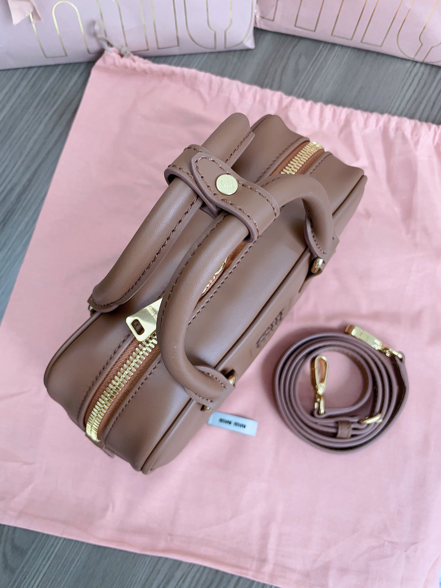 M1v M1v arcadie leather bag 10.5x22x7.5cm