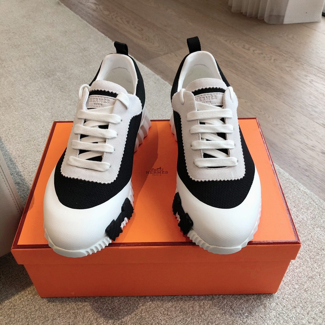 ua H**me5 bouncing sneaker