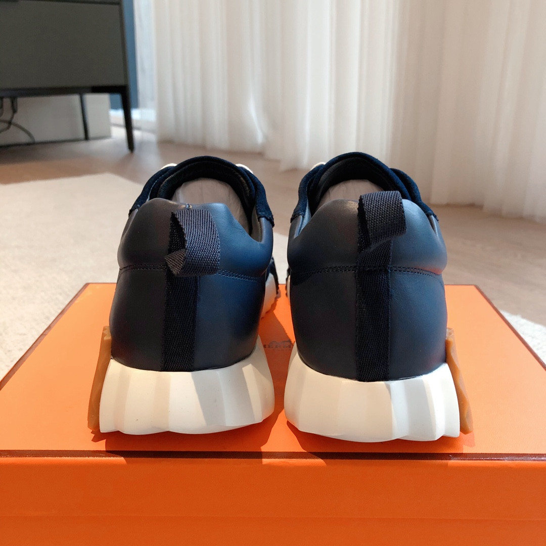 ua H**me5 bouncing sneaker