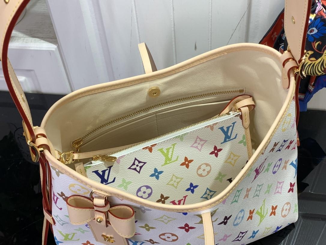 LV Carryall M13661 30×25×13cm