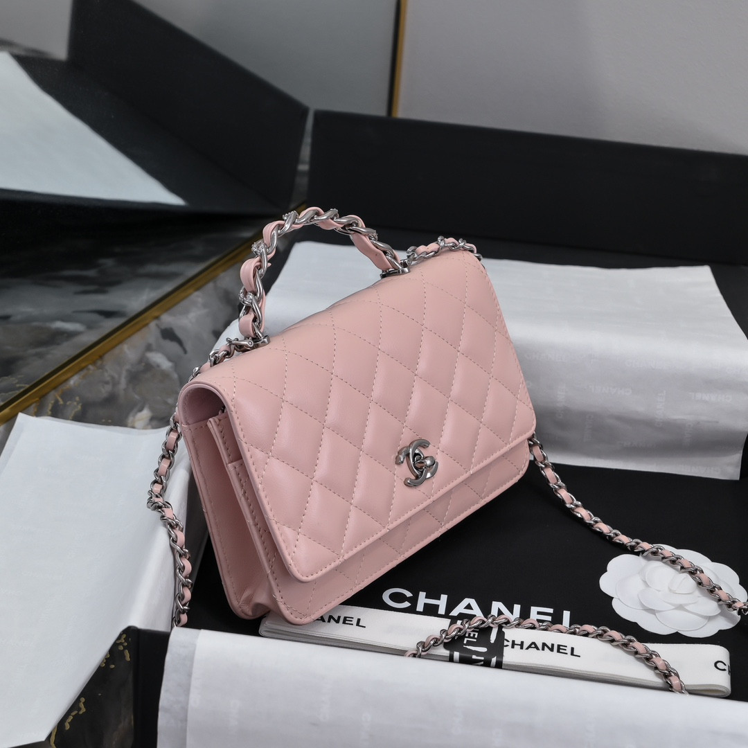 Ch*el clutch with chain 19x12x3.5cm