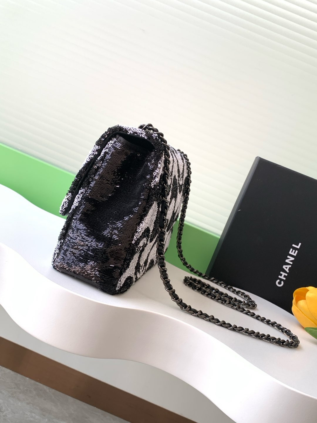 Ch*el flap bag 15x25x7cm