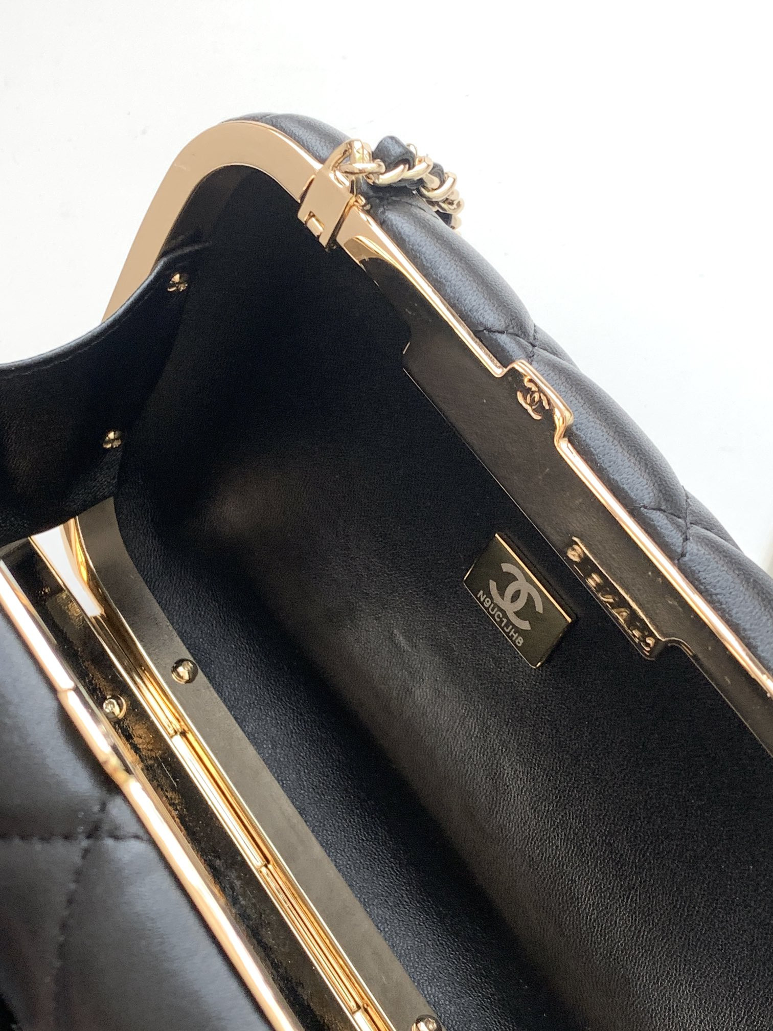 Ch*el clip bag 13x18x5cm