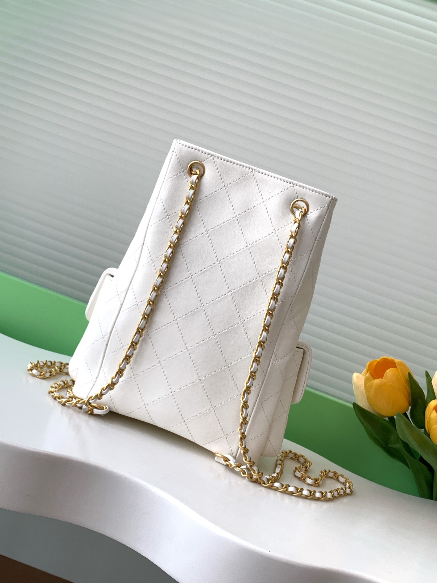 Ch*el backpack shiny lambskin 24.5x18x8cm