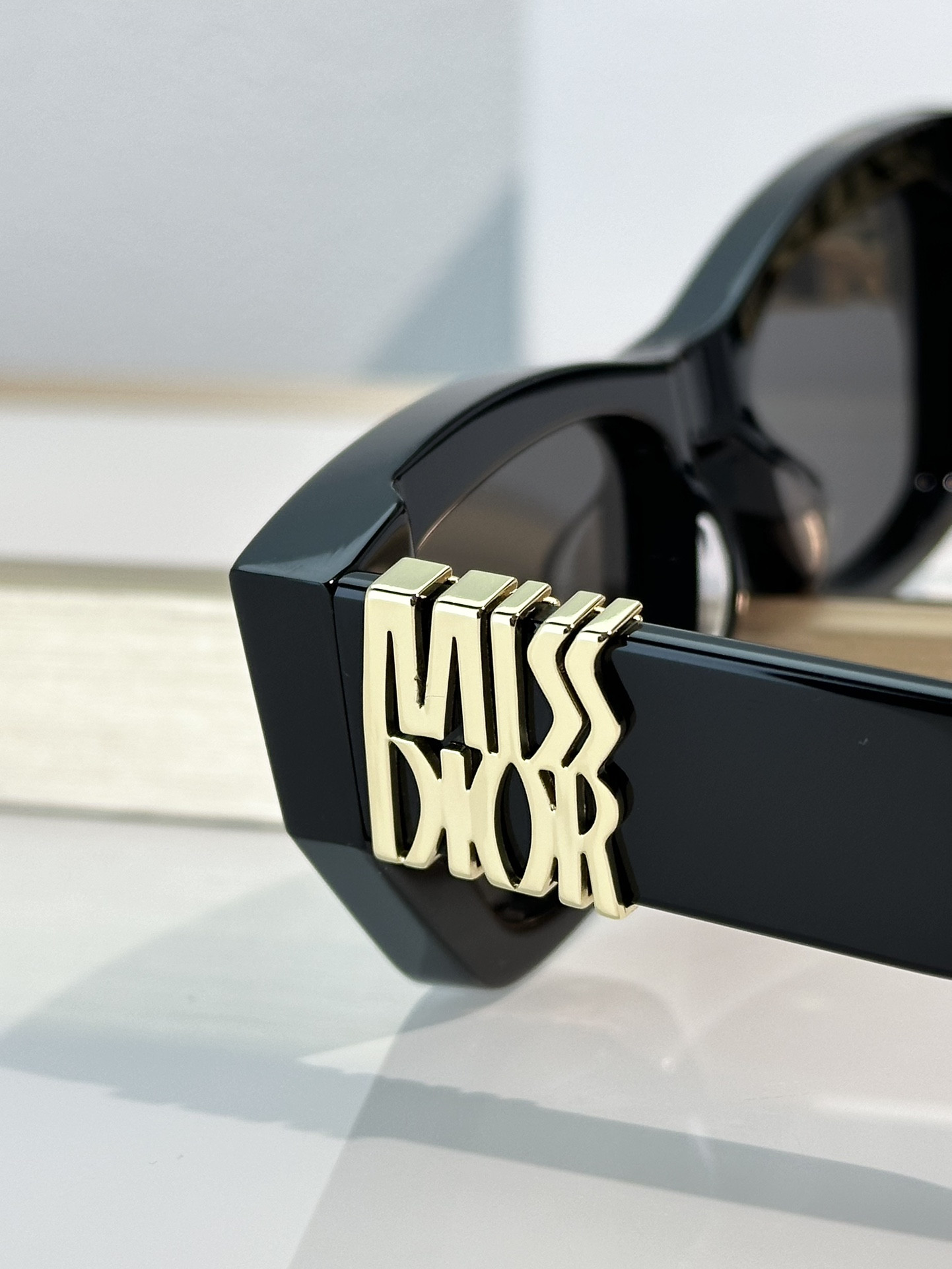 D*or glasses s1f 56-17-140