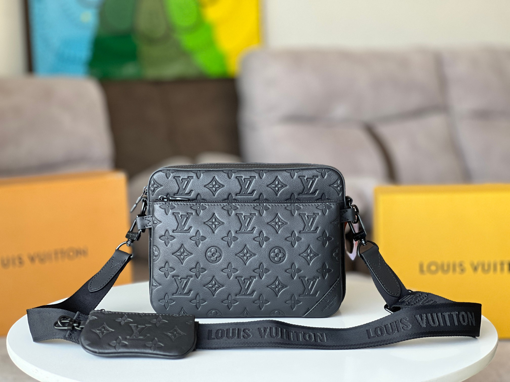LV Trio Messenger M46602 25x18.5x7cm