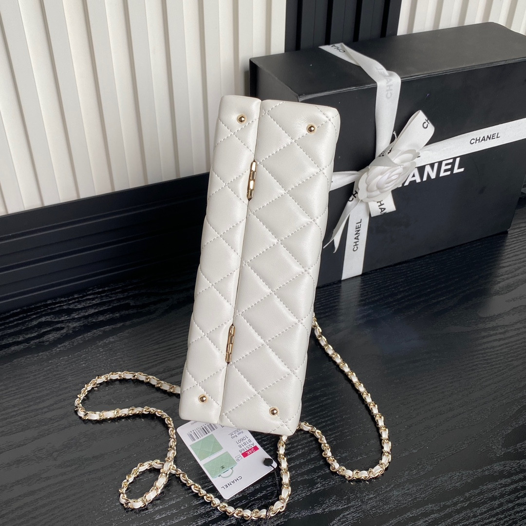 Ch*el box bag 15x22x7.5cm