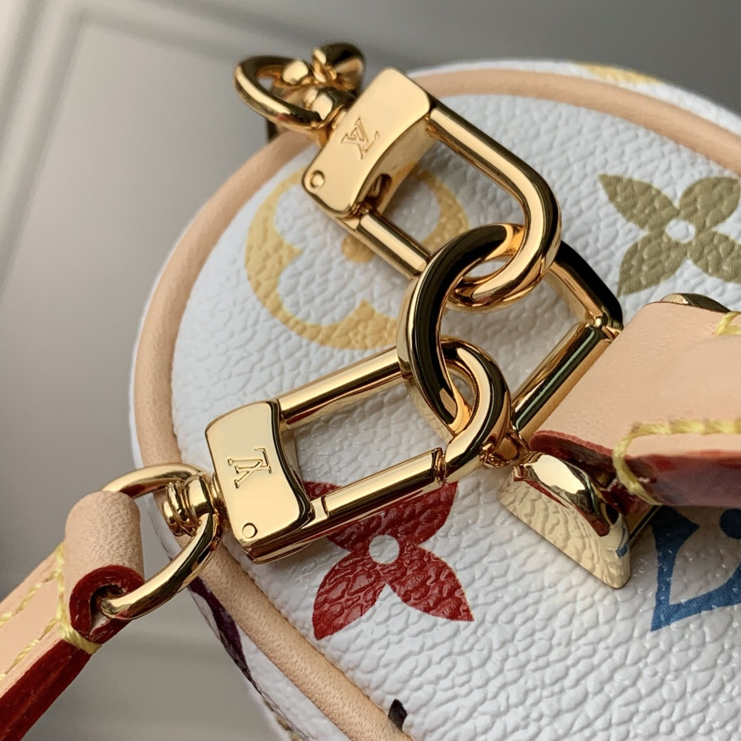 LV x TM Vanity Chain Pouch M13662 19 x 11.5 x 6.5cm