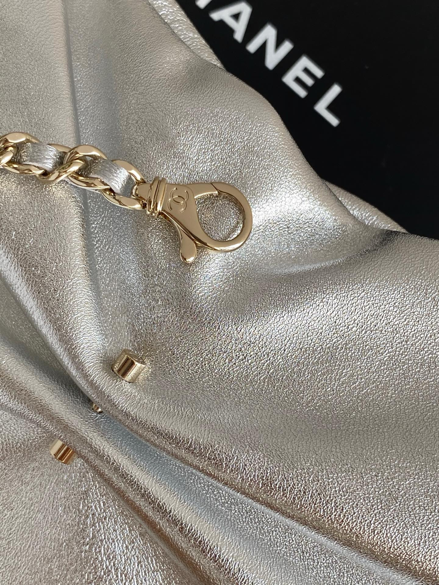 Ch*el clutch with chain 14x24x5cm