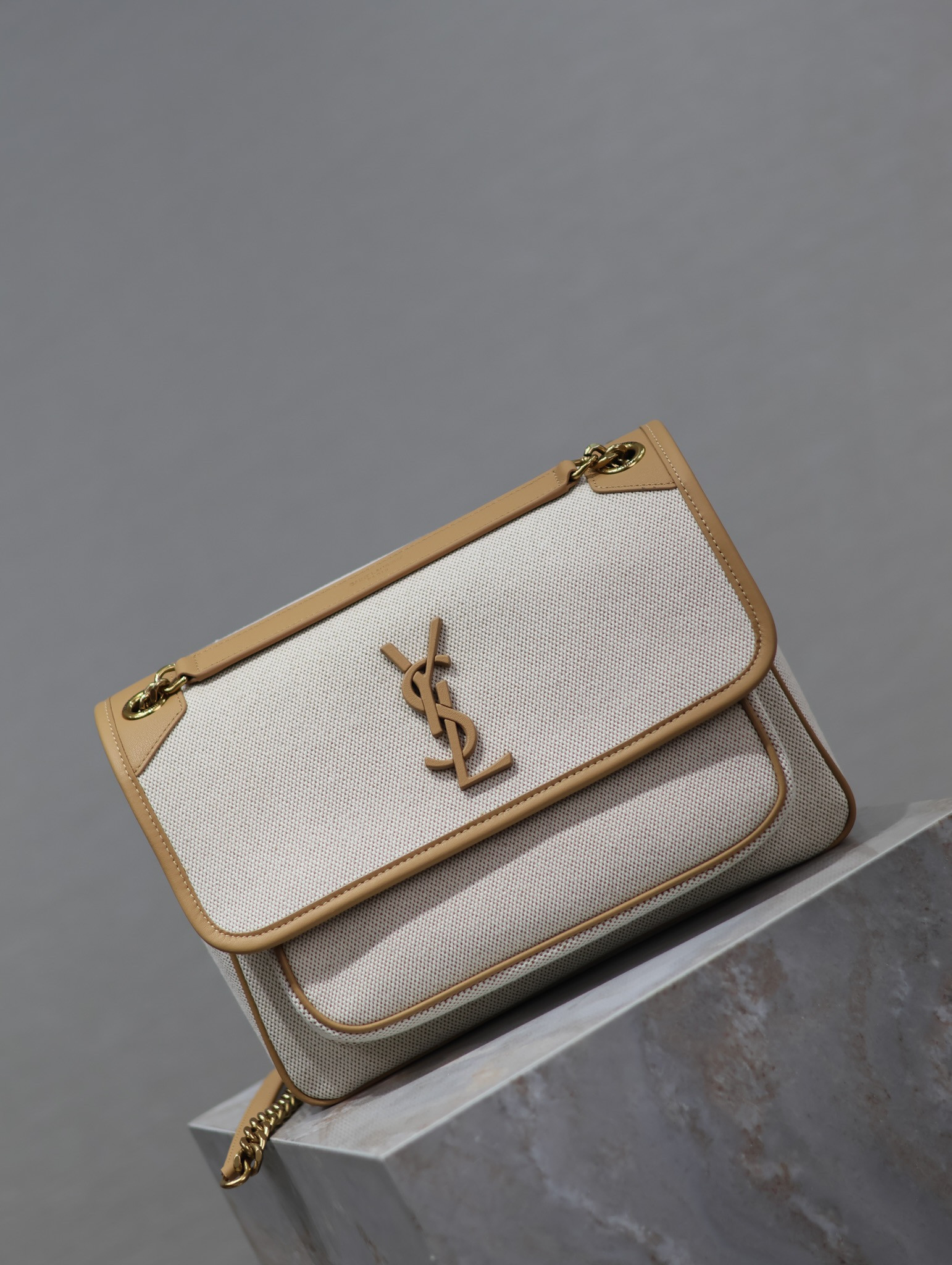 Y*L niki medium in calfskin cotton and linen 28x20x8.5cm