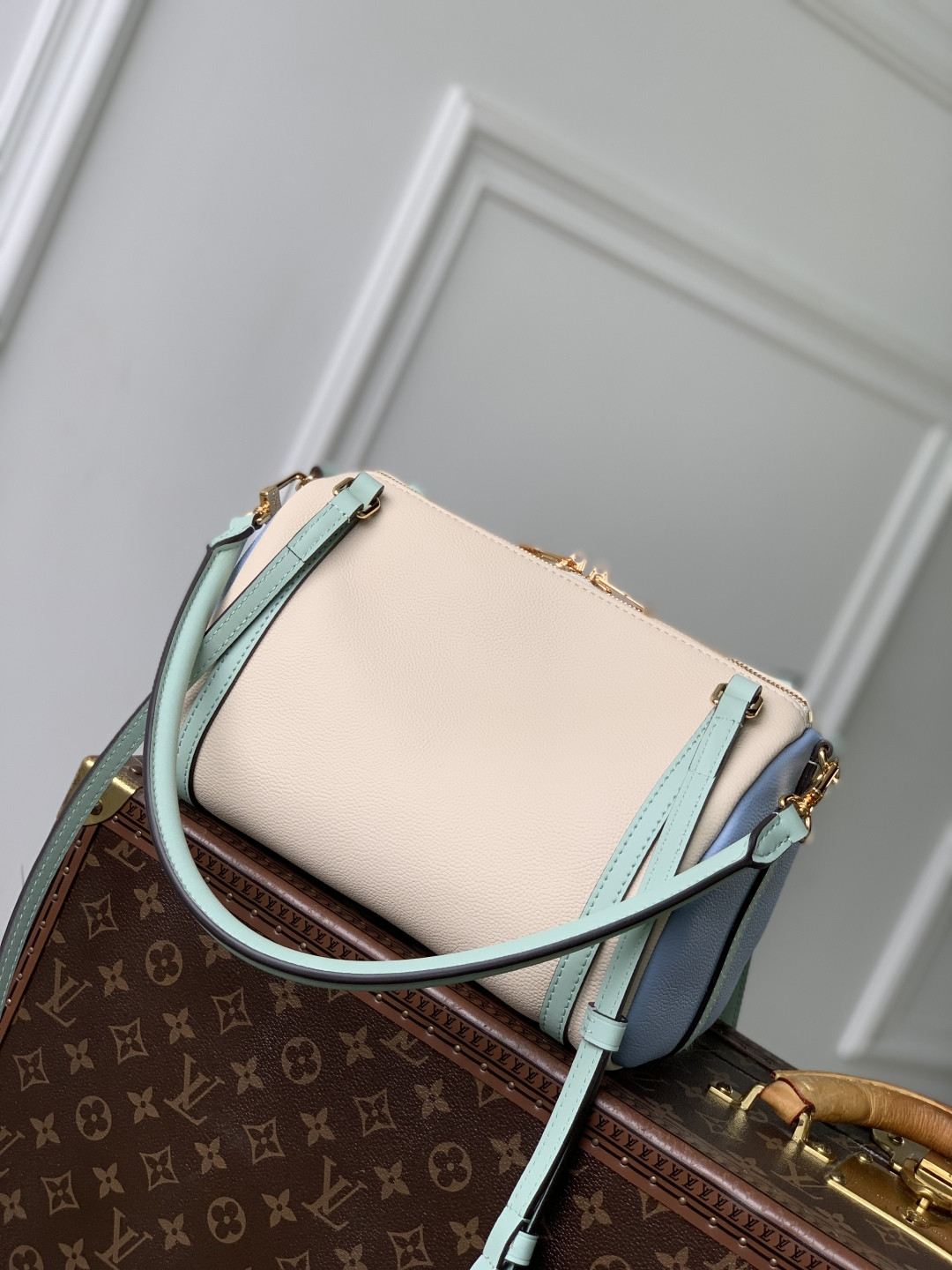 LV Express PM M26905 26x17x13.5cm
