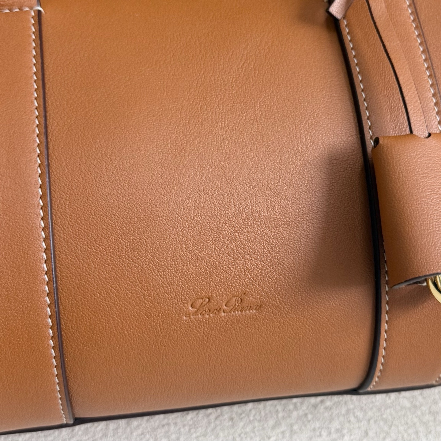 L**o p*ana loom l25  calfskin 25x18x12.5cm