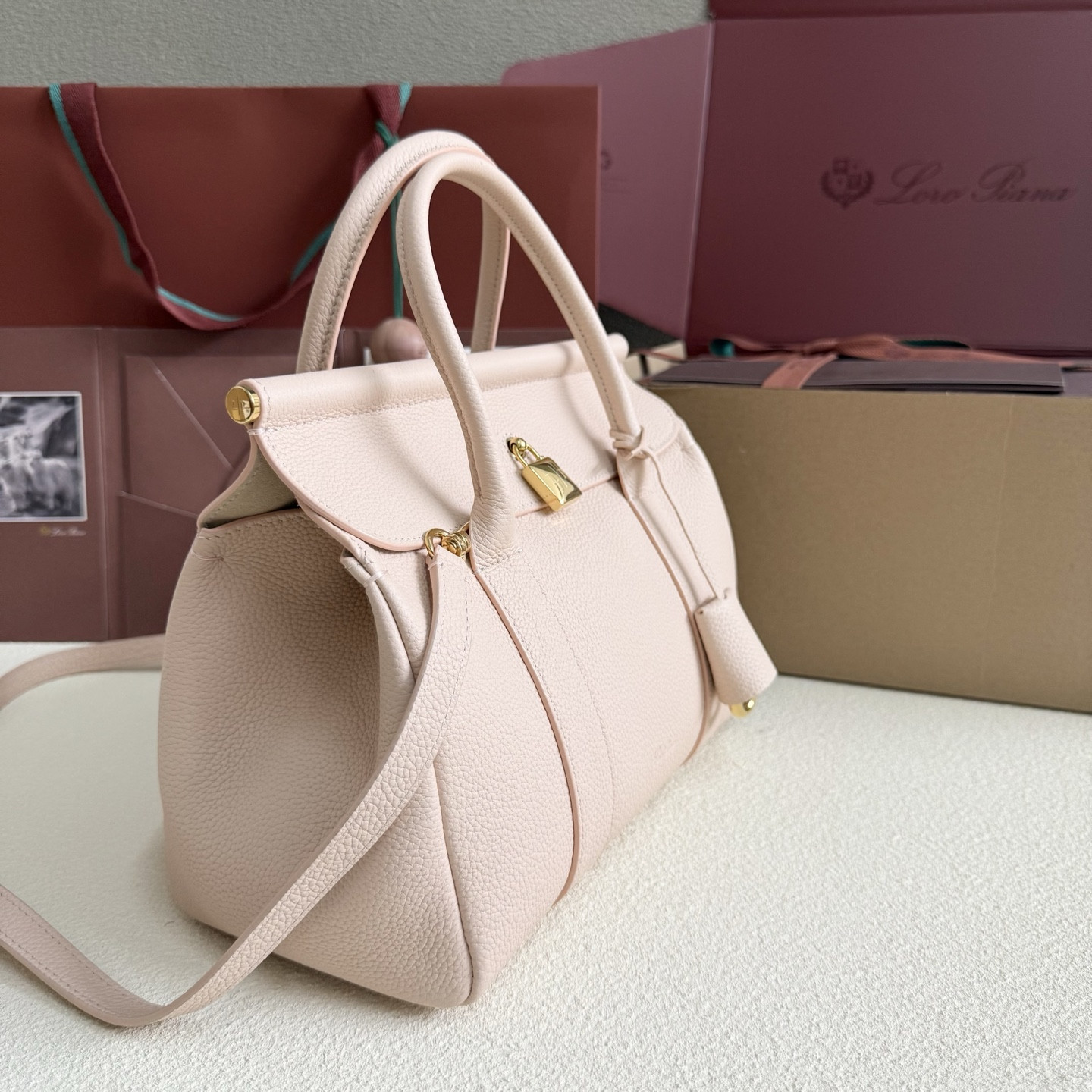 L**o p*ana loom bag l25 grained calfskin 25x18x12.5cm