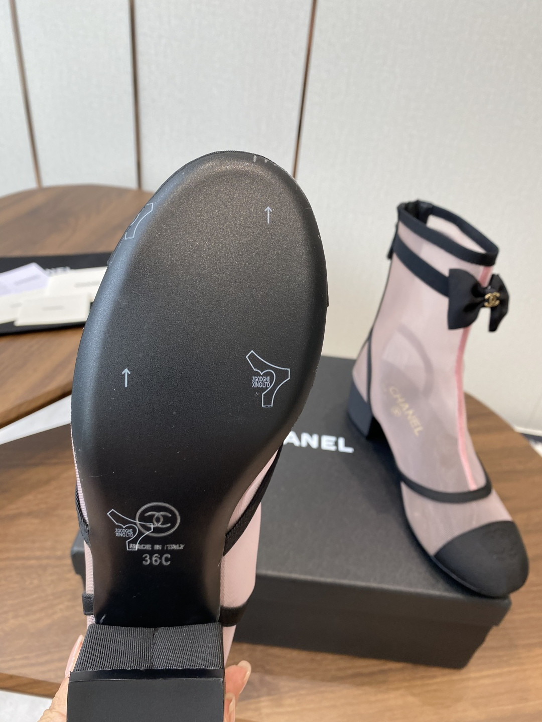 ua Ch*el short boots 5cm heel