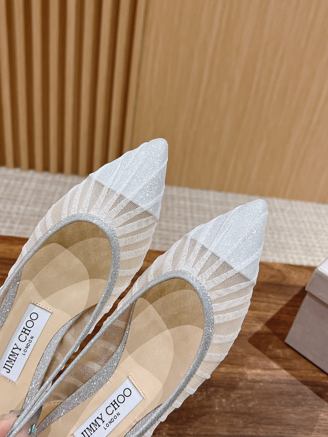 ua Ji*y Ch* flat shoes