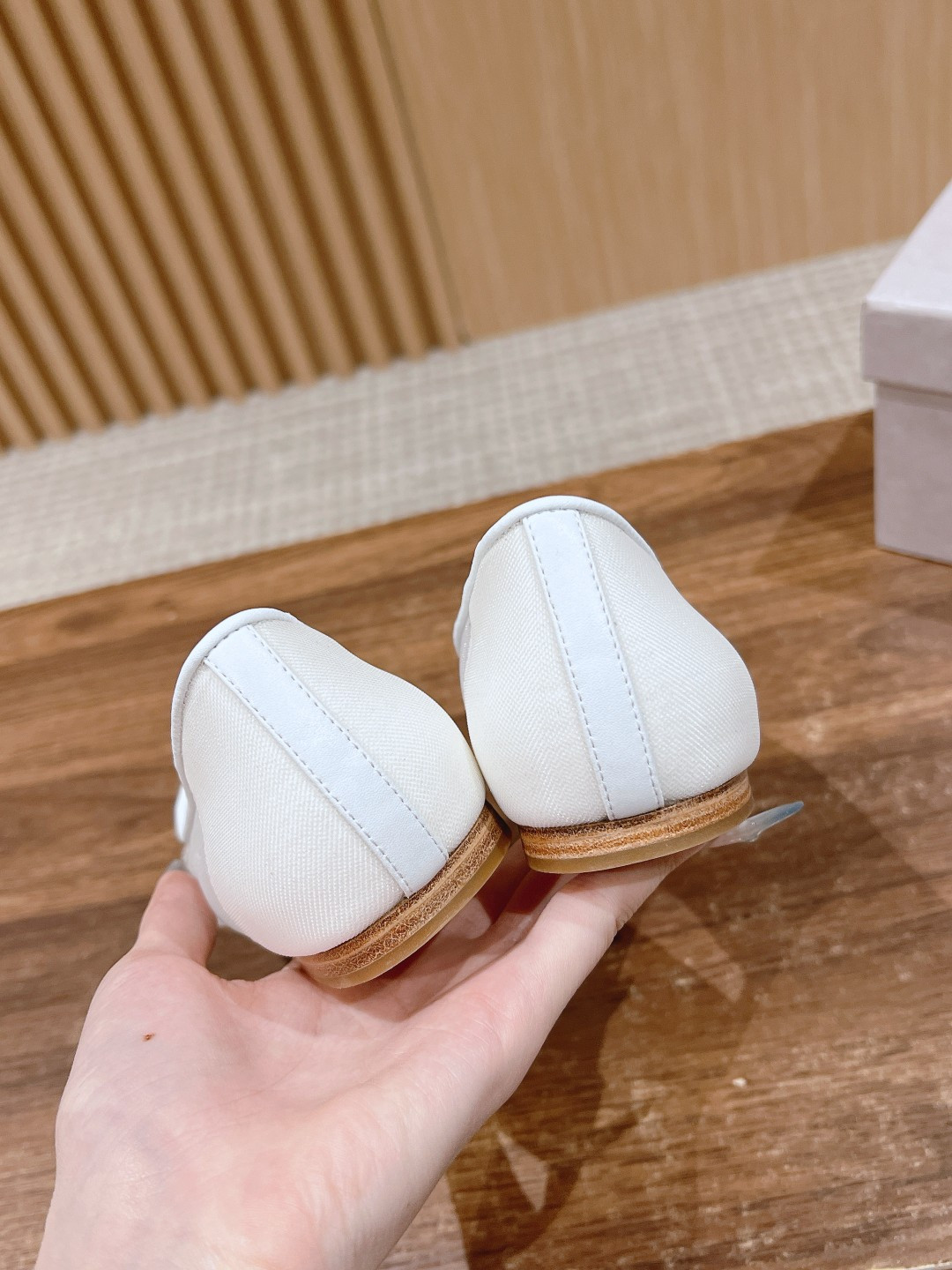 ua Ji*y Ch* flat shoes