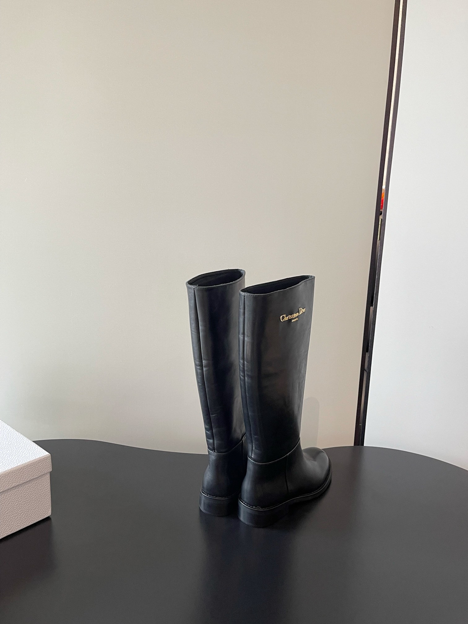 ua D*or d-town boot