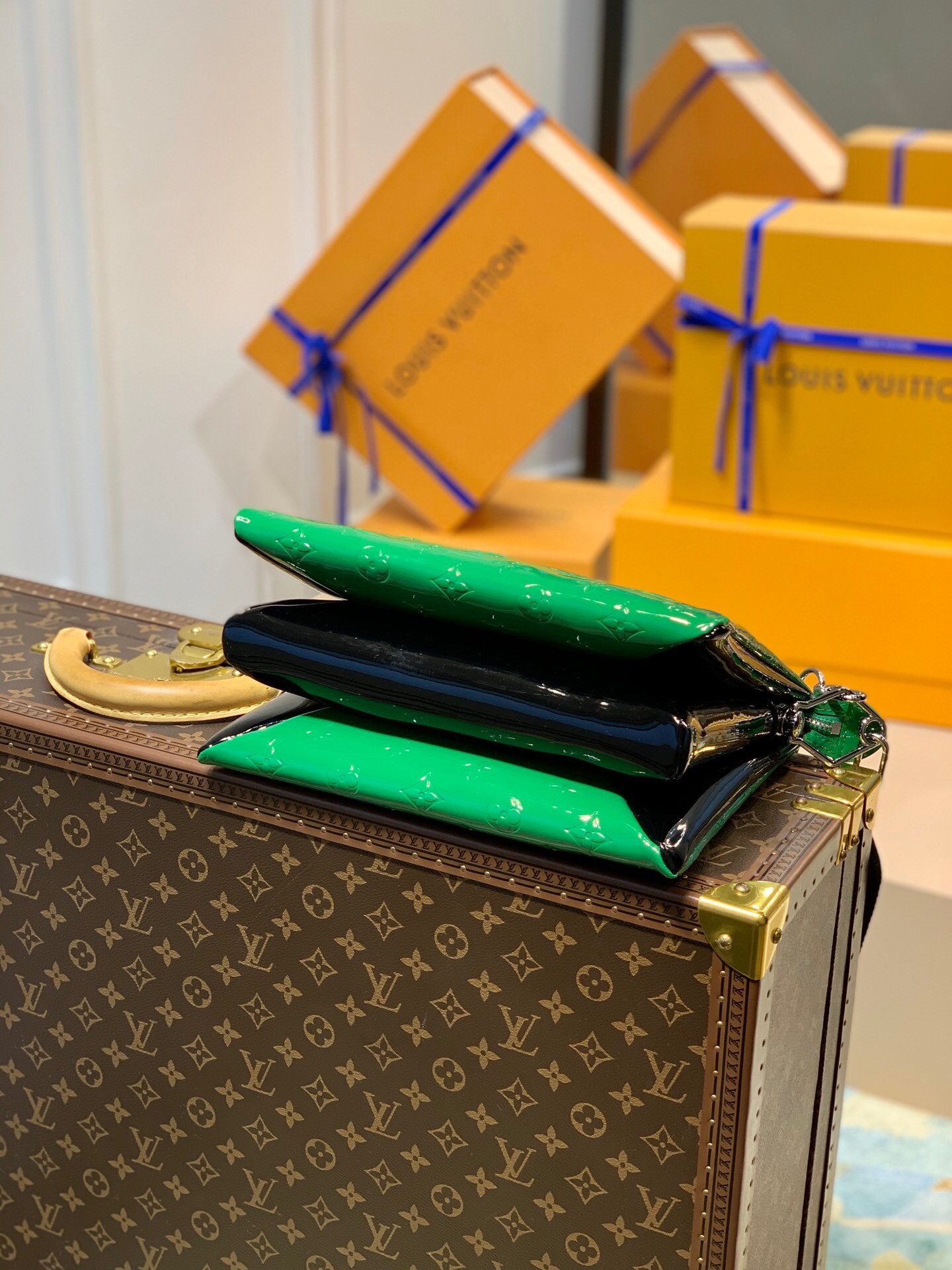 LV COUSSIN PM PATENT LEATHER M57793