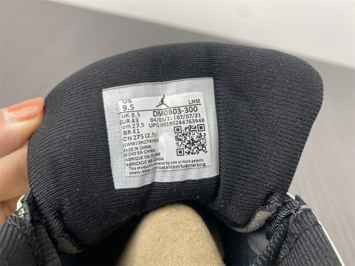 Air Jordan 13 Retro Low Single’s Day (2021) DM0803-300