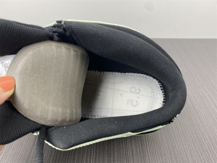Air Jordan 13 Retro Low Single’s Day (2021) DM0803-300