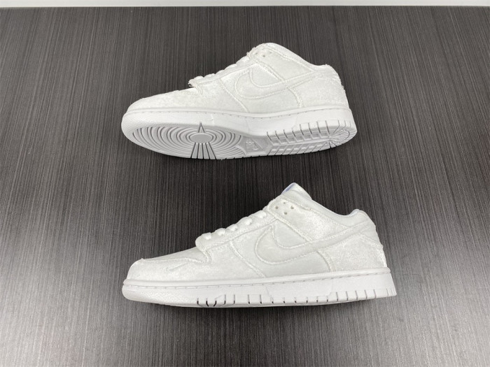 Dover Street Market x Nike Dunk Low “Triple White” DH2686-100
