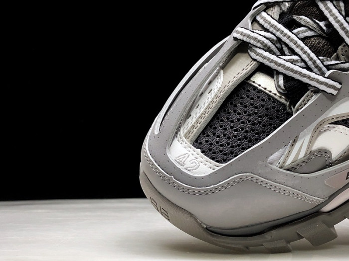 BLCG TRACK TRAINER ‘GREY WHITE’ 542023 W1GB7 1214