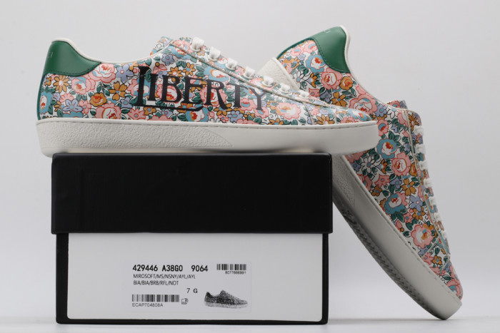 G*u*i low-top sneaker