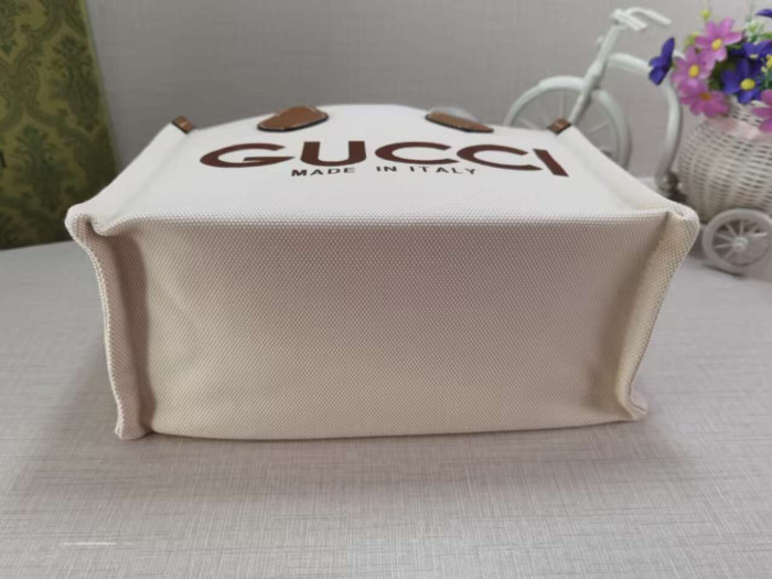 G*u*i bag
