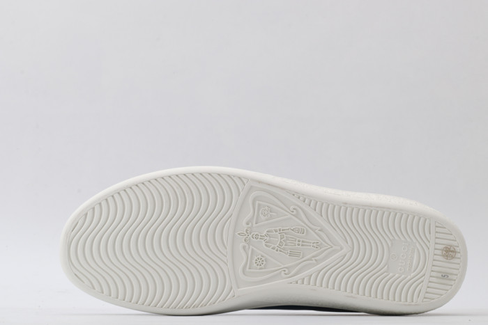 G*u*i low-top sneaker