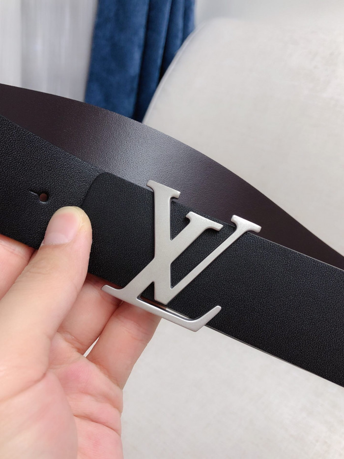 Loui Vuitto Belt-4CM