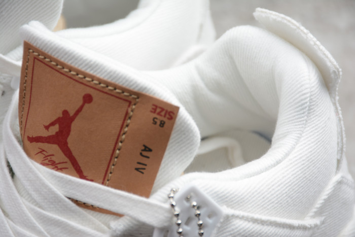 Levi’s x Air Jordan 4 ‘White’ AO2571-100