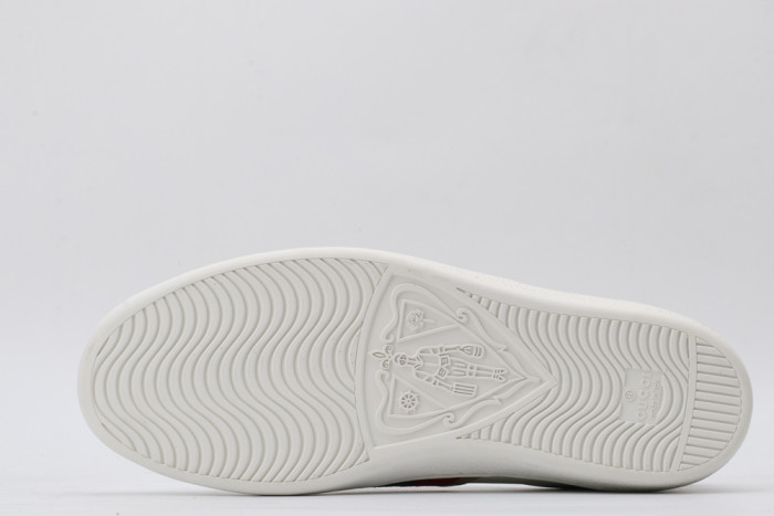 G*u*i low-top sneaker