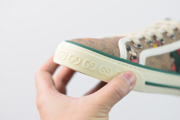 G*u*i rhyton sneaker 19668 drw00 2088