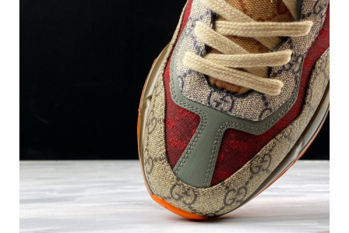 G*u*i rhyton vintage trainer sneaker 620185 99wg0 6060